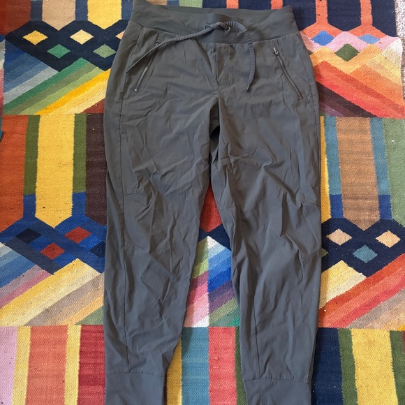 Athleta Trekkie North Athletic Jogger Size 10 - Picture 3 of 9